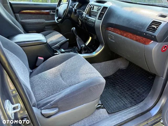 Toyota Land Cruiser 3.0 D Terra - 6