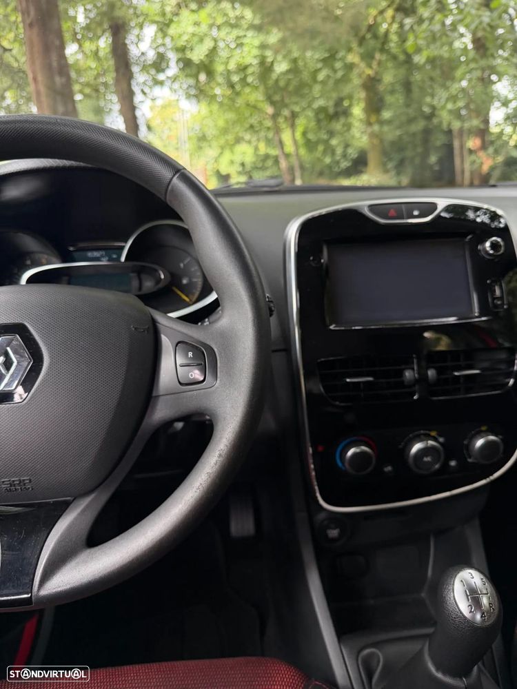 Renault Clio Sport Tourer - 15