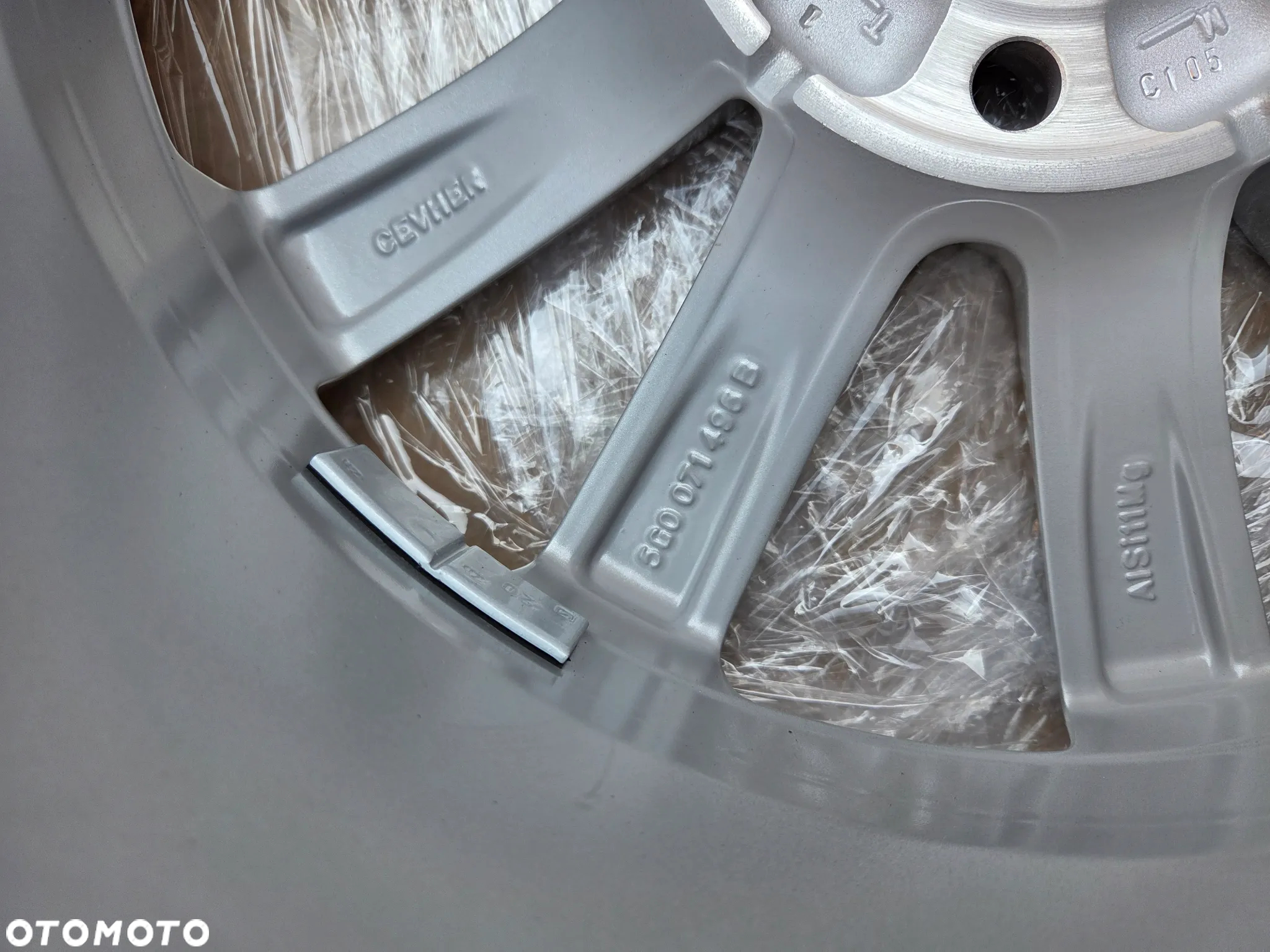 Felgi Aluminiowe VW Golf T-Roc Sportvan 16 Cali 6Jx16H2 ET 48 5G0071496B 5G0073566G - 13