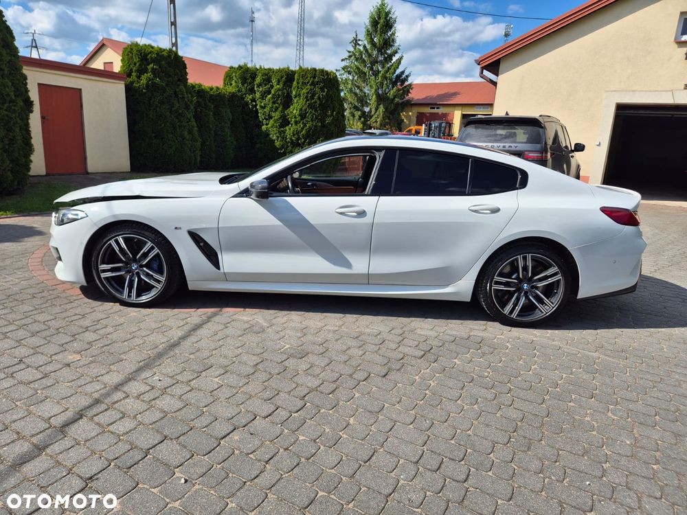 BMW Seria 8 - 14