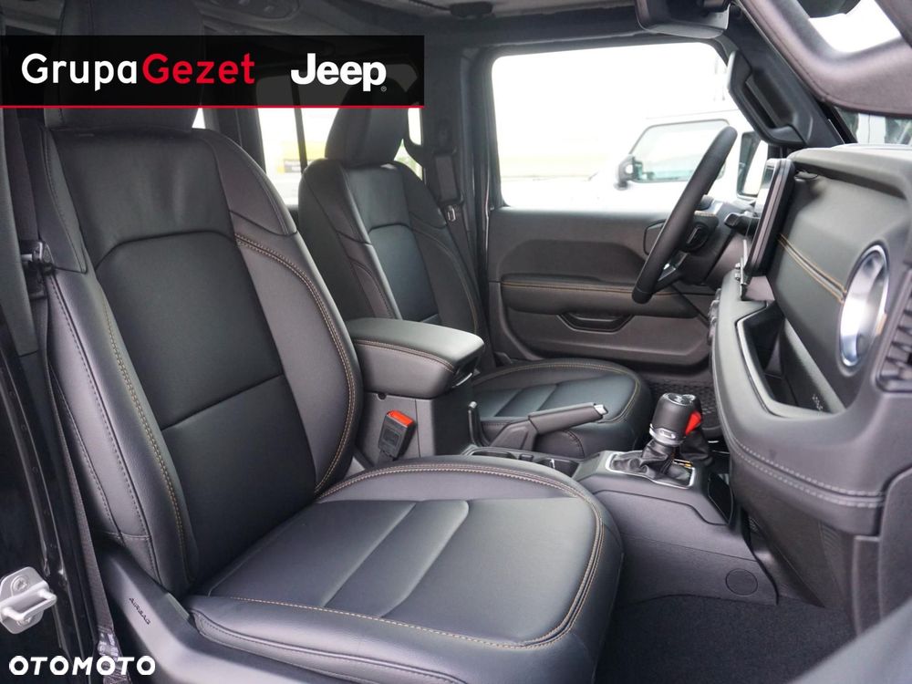 Jeep Wrangler - 7