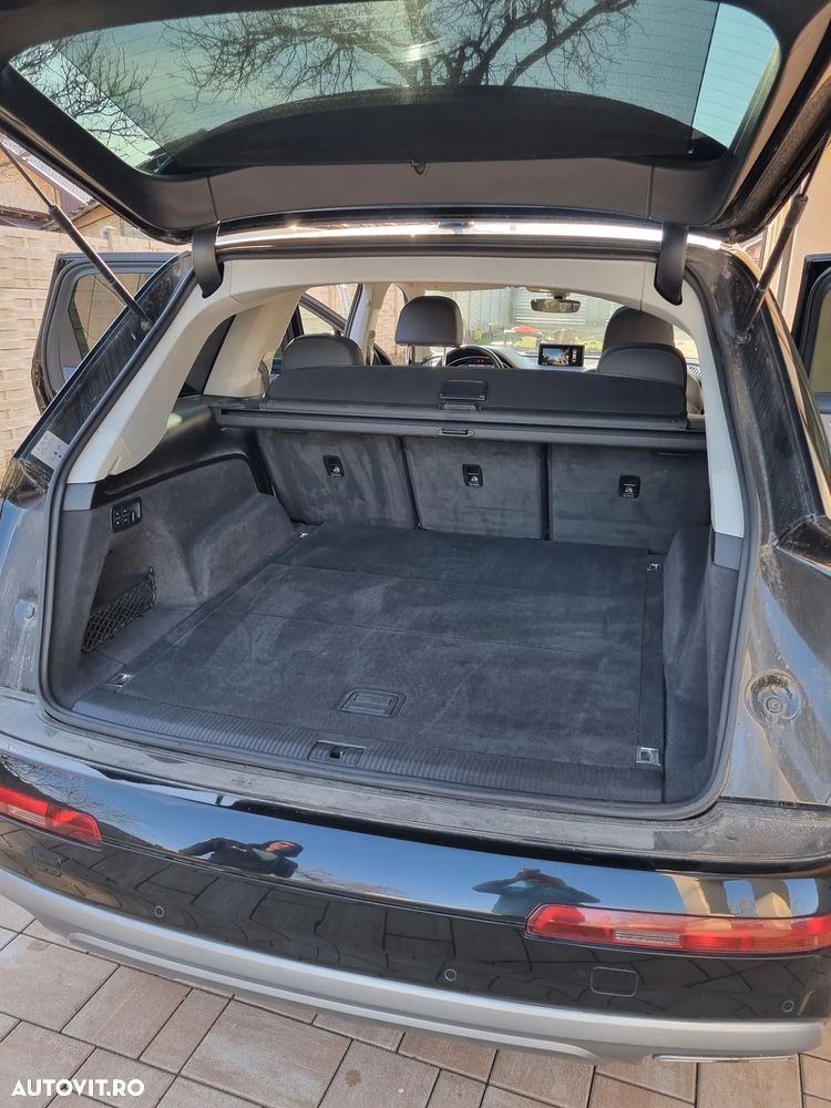 Audi Q7 - 13