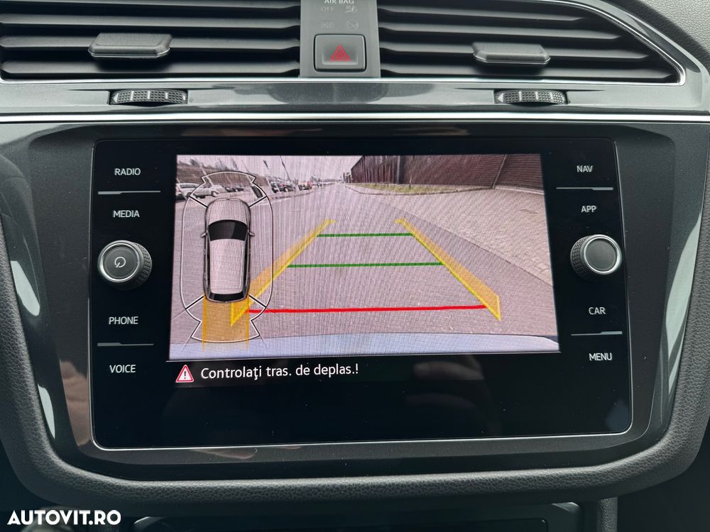 Volkswagen Tiguan 2.0 TDI DSG Elegance - 30