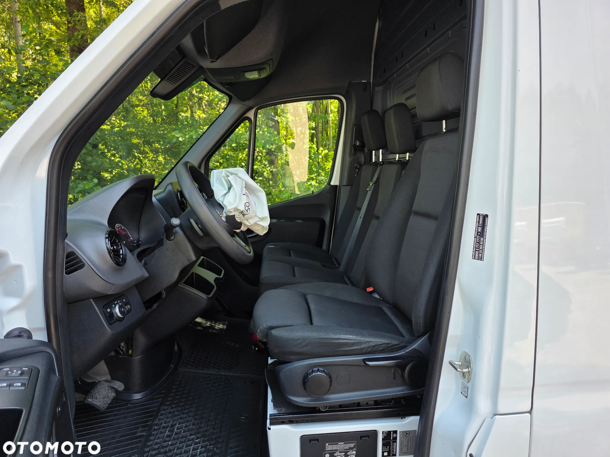 Mercedes-Benz SPRINTER - 11