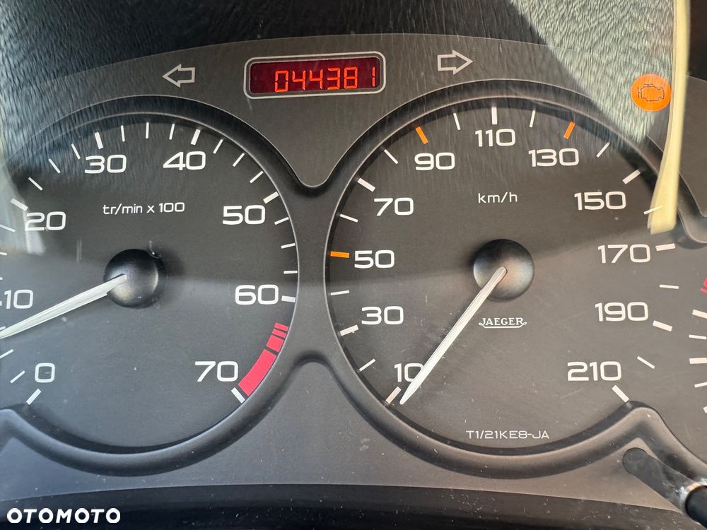 Peugeot 206 1.1 XR - 15