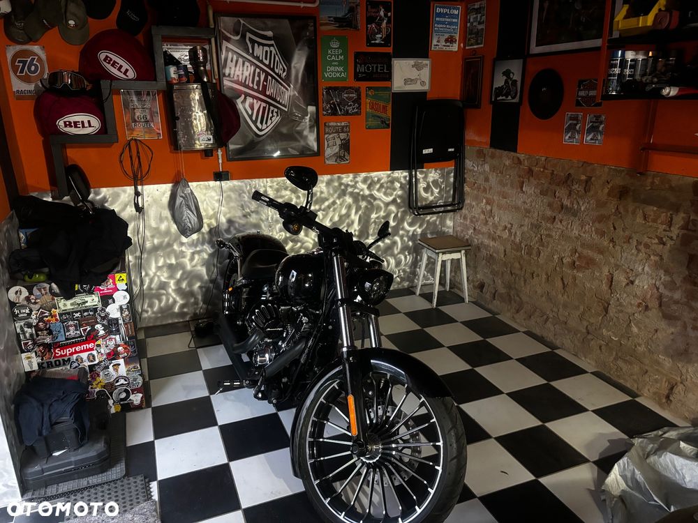 Harley-Davidson FXSB Breakout - 9