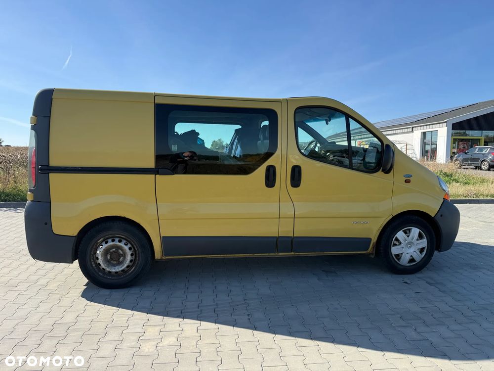 Renault Trafic 2003 photo 4
