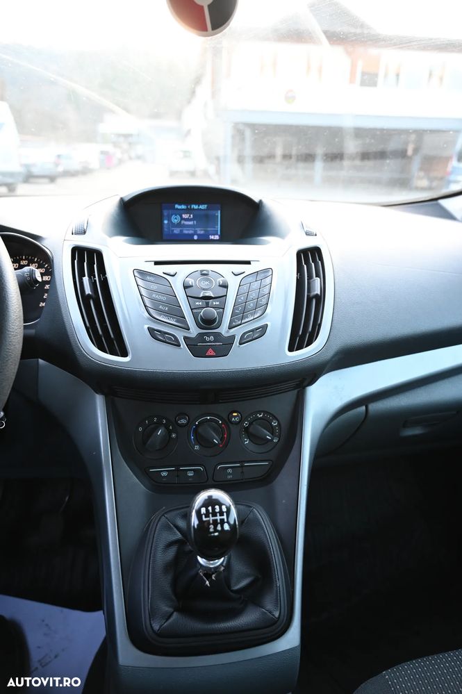 Ford Grand C-Max - 23