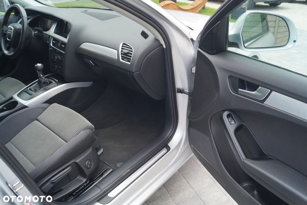 Audi A4 Avant 2.0 TDI DPF Ambition - 13