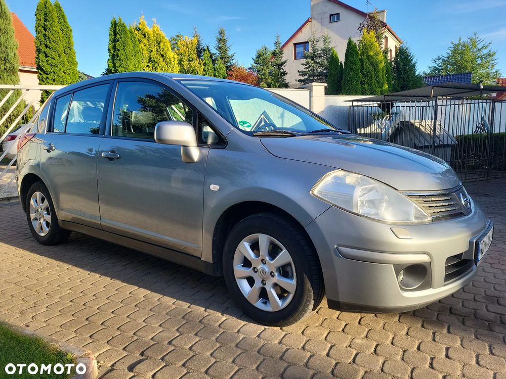Nissan Tiida 1.6 Visia - 2