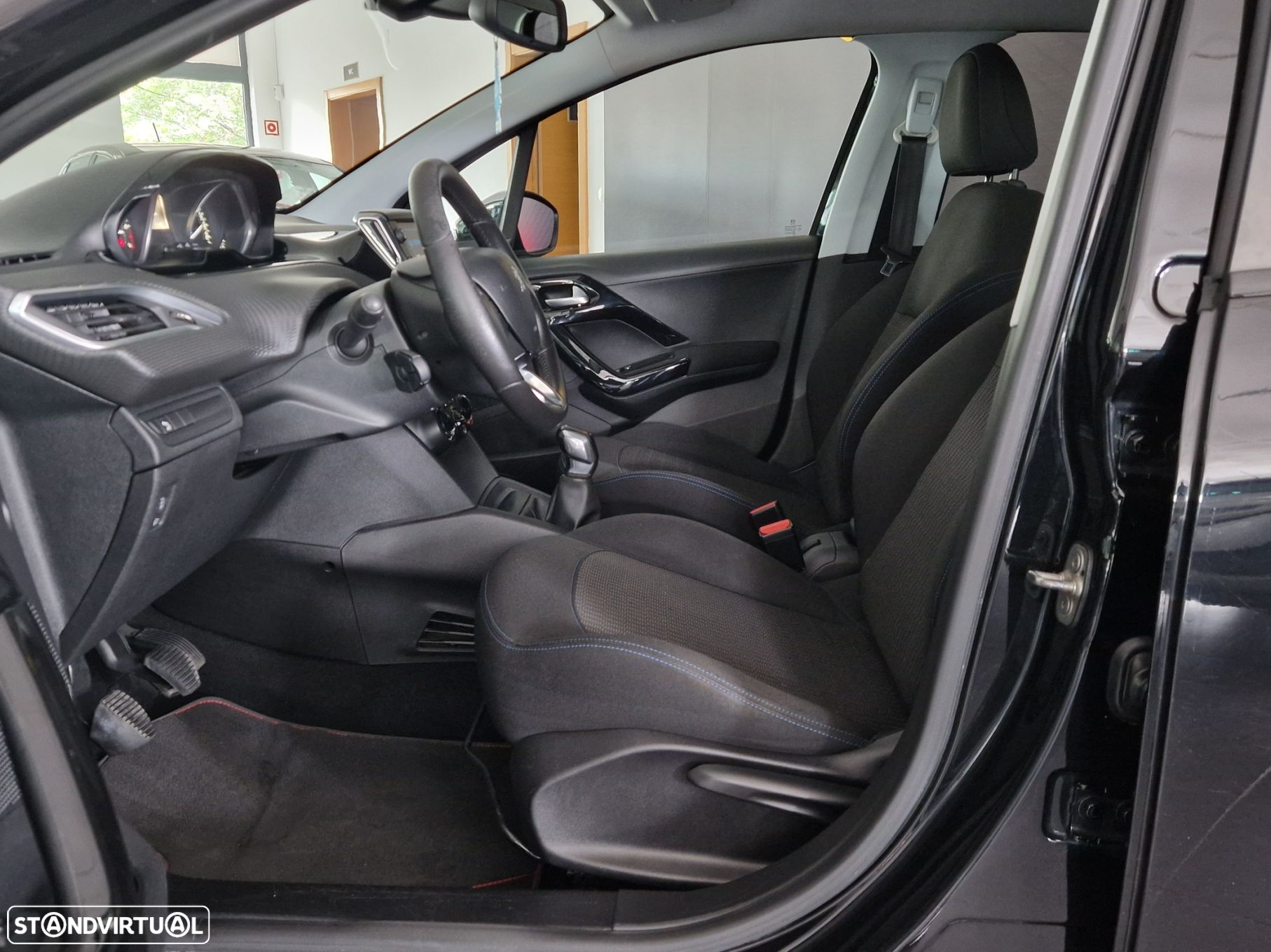 Peugeot 208 1.2 PureTech Style - 17