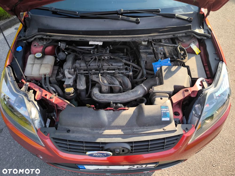 Ford Focus 1.6 16V Trend - 8