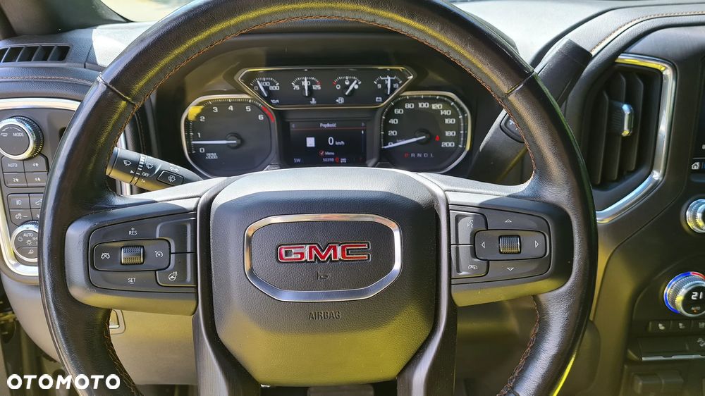 GMC Sierra - 31