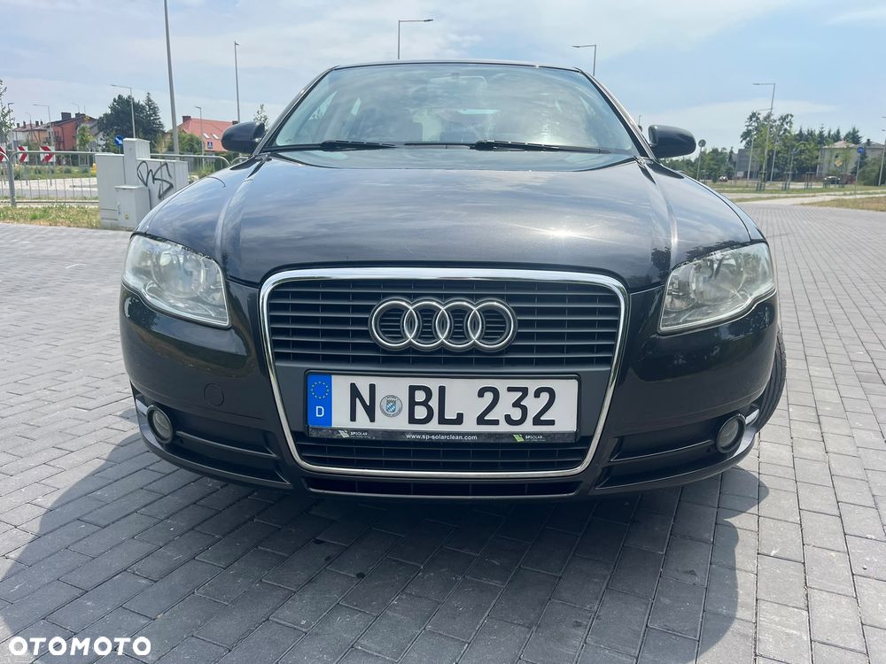 Audi A4 Limousine - 2