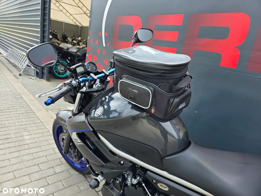 Yamaha XJ - 8
