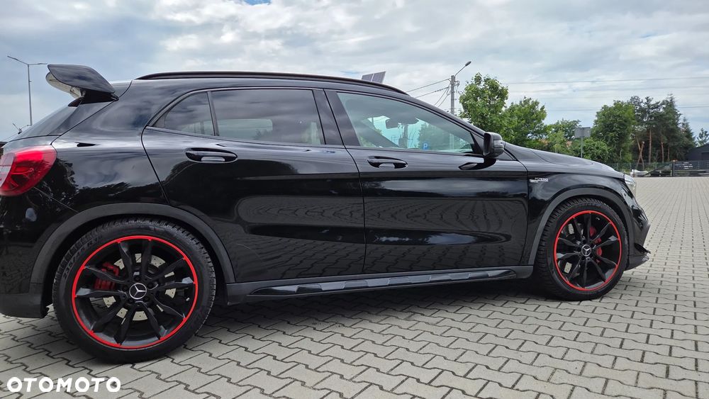 Mercedes-Benz GLA 45 AMG 4-Matic - 34