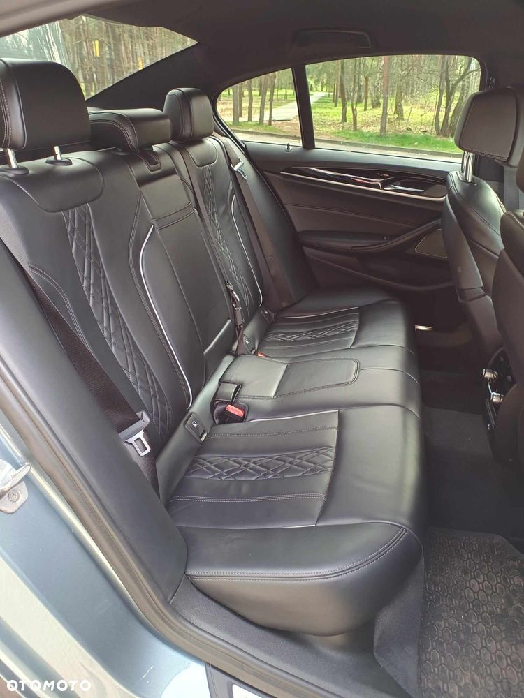 BMW Seria 5 530d xDrive M Sport sport - 30