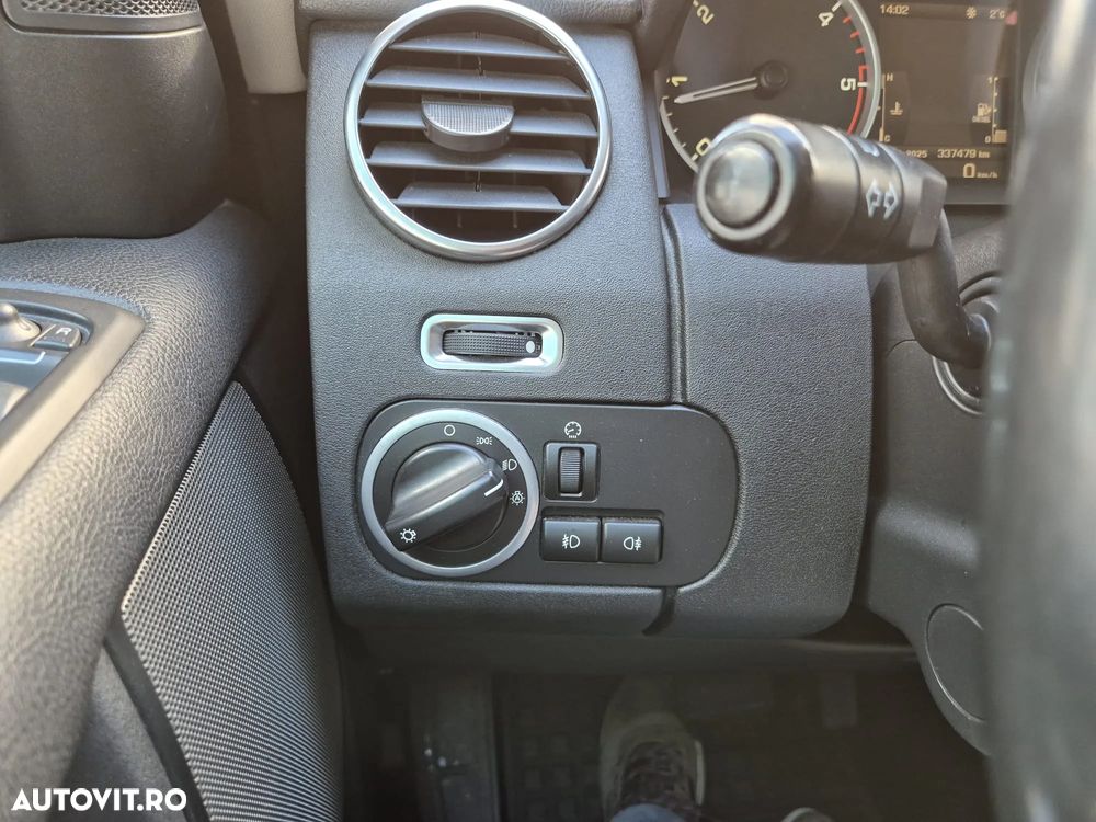 Land Rover Discovery 3.0 TD HSE Aut. - 24
