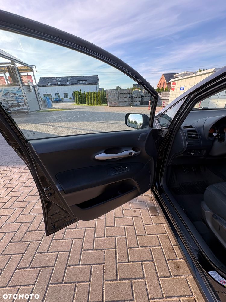 Toyota Auris 1.4 VVT-i - 21