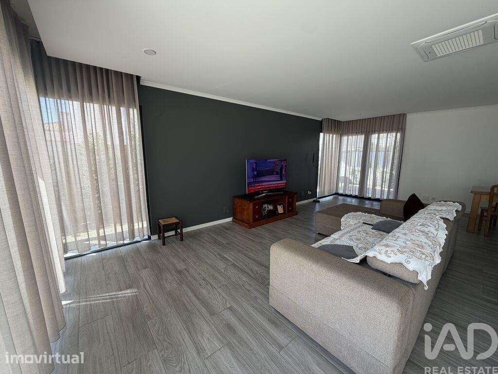 Moradia térrea T3 em Grândola e Santa Margarida da Serra de 167,8 m2 - Grande imagem: 2/40