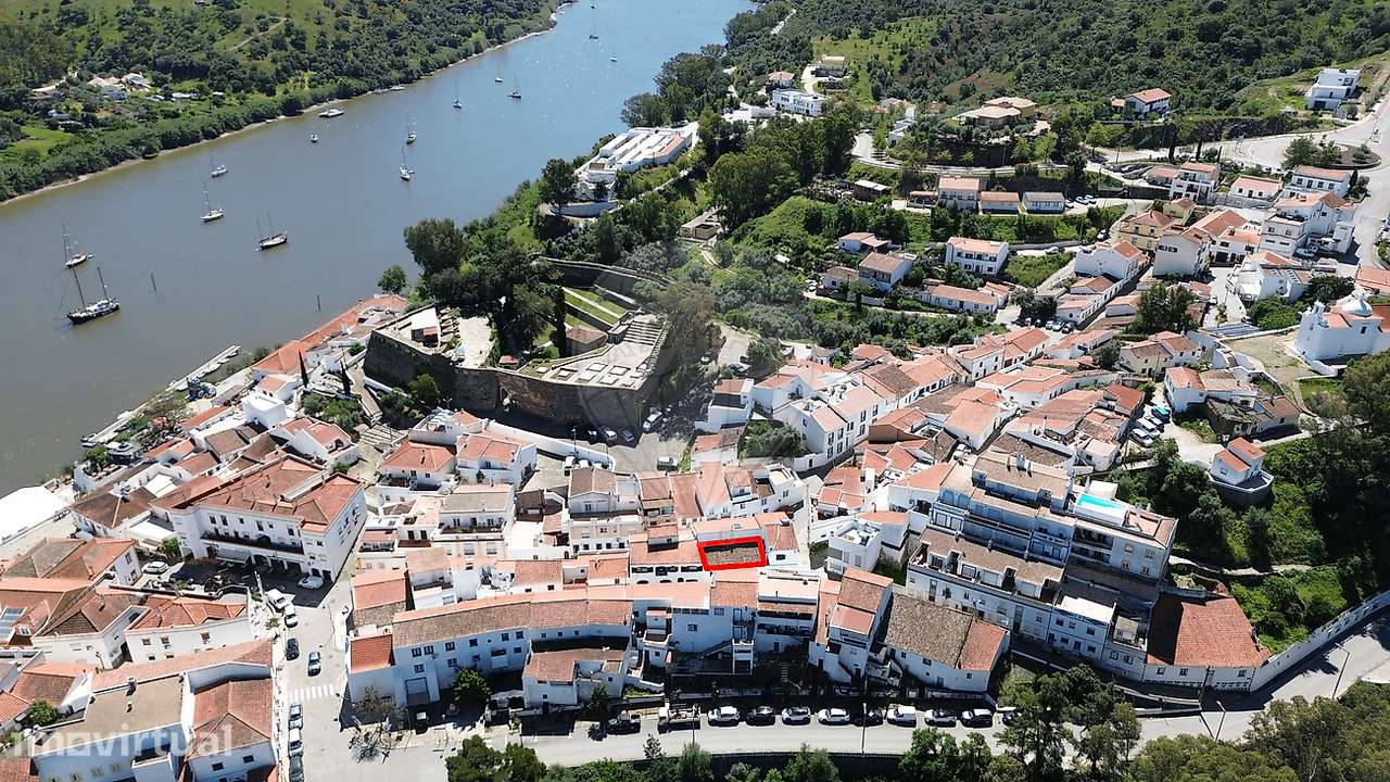 Moradia T2 para venda - Grande imagem: 2/17