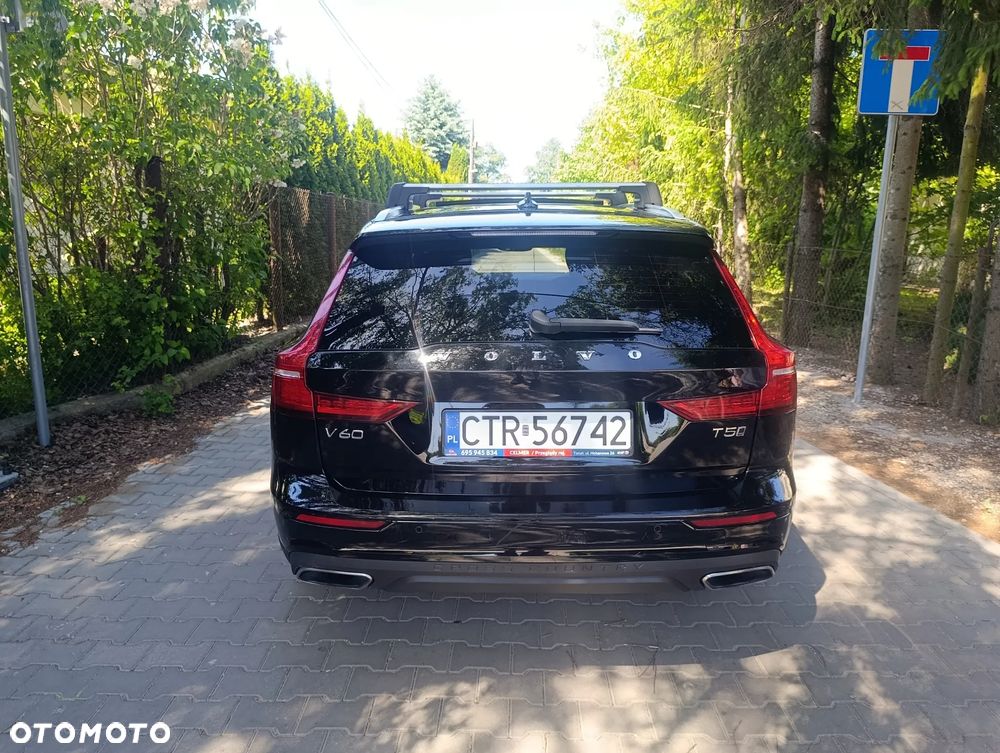 Volvo V60 Cross Country T5 AWD Geartronic Pro - 4