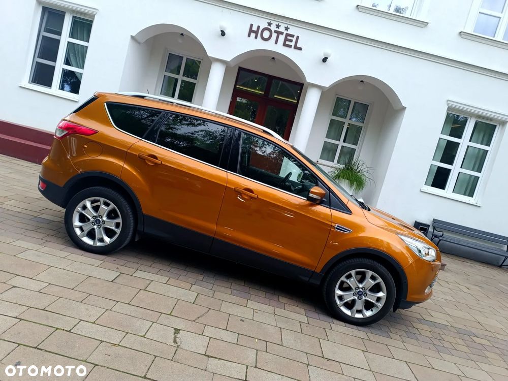 Ford Kuga 2.0 TDCi 4x4 Titanium - 16