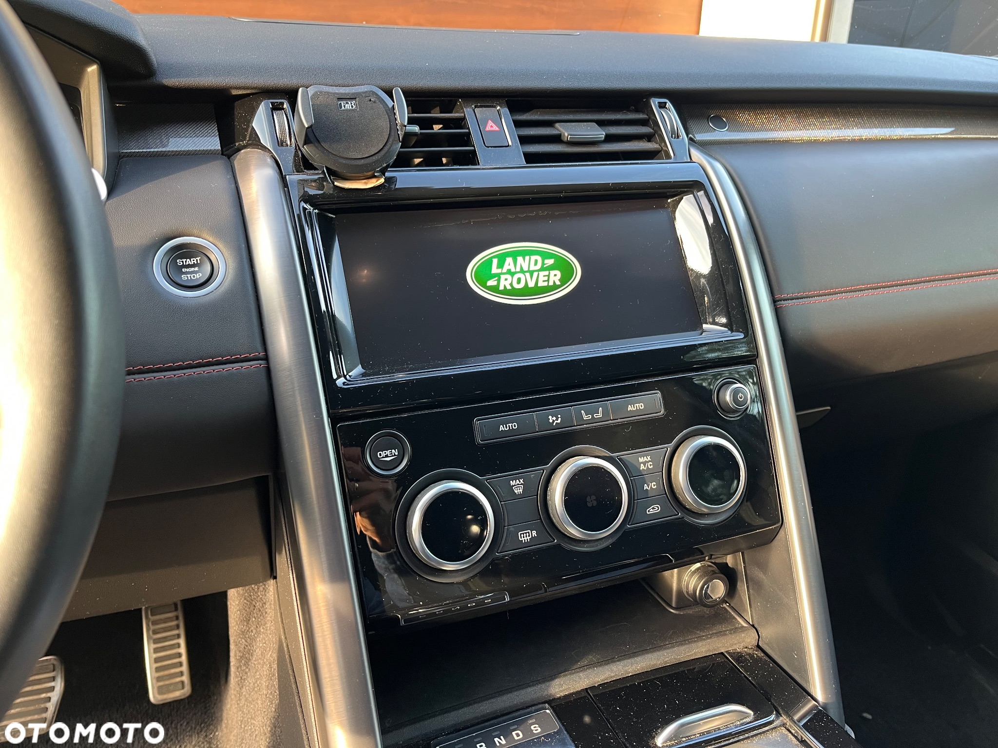 Land Rover Discovery 3.0 TD6 HSE Luxury - 19