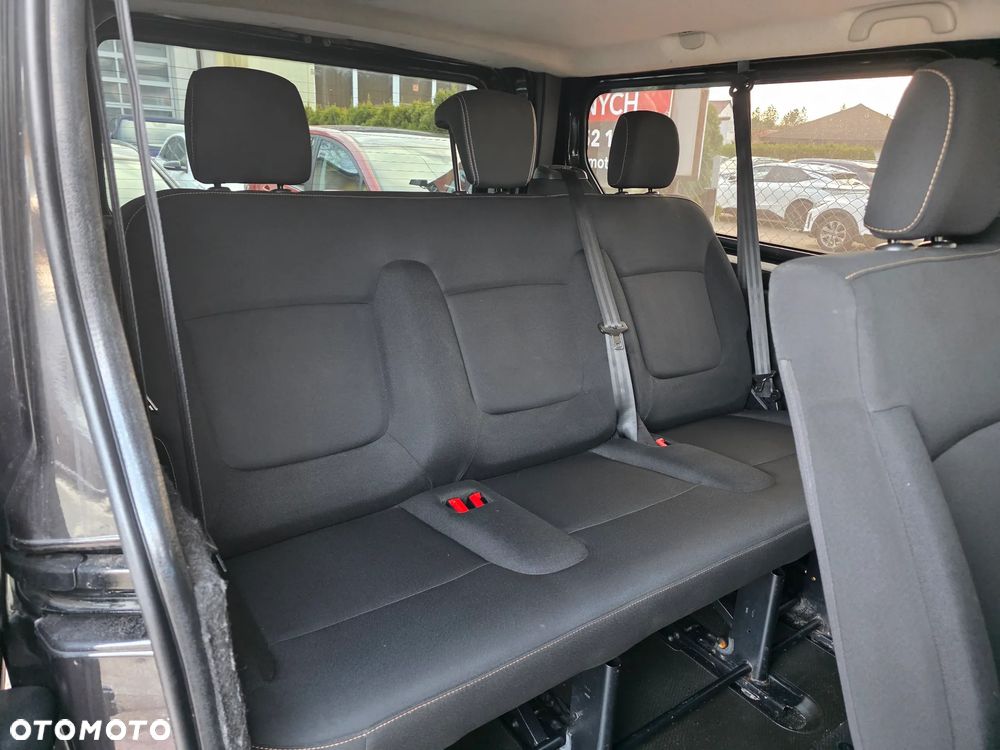 Renault Trafic - 16