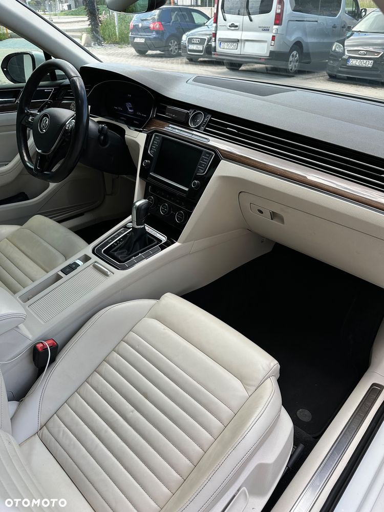 Volkswagen Passat 2.0 TDI Bi-Turbo BMT 4Mot Highline DSG - 7