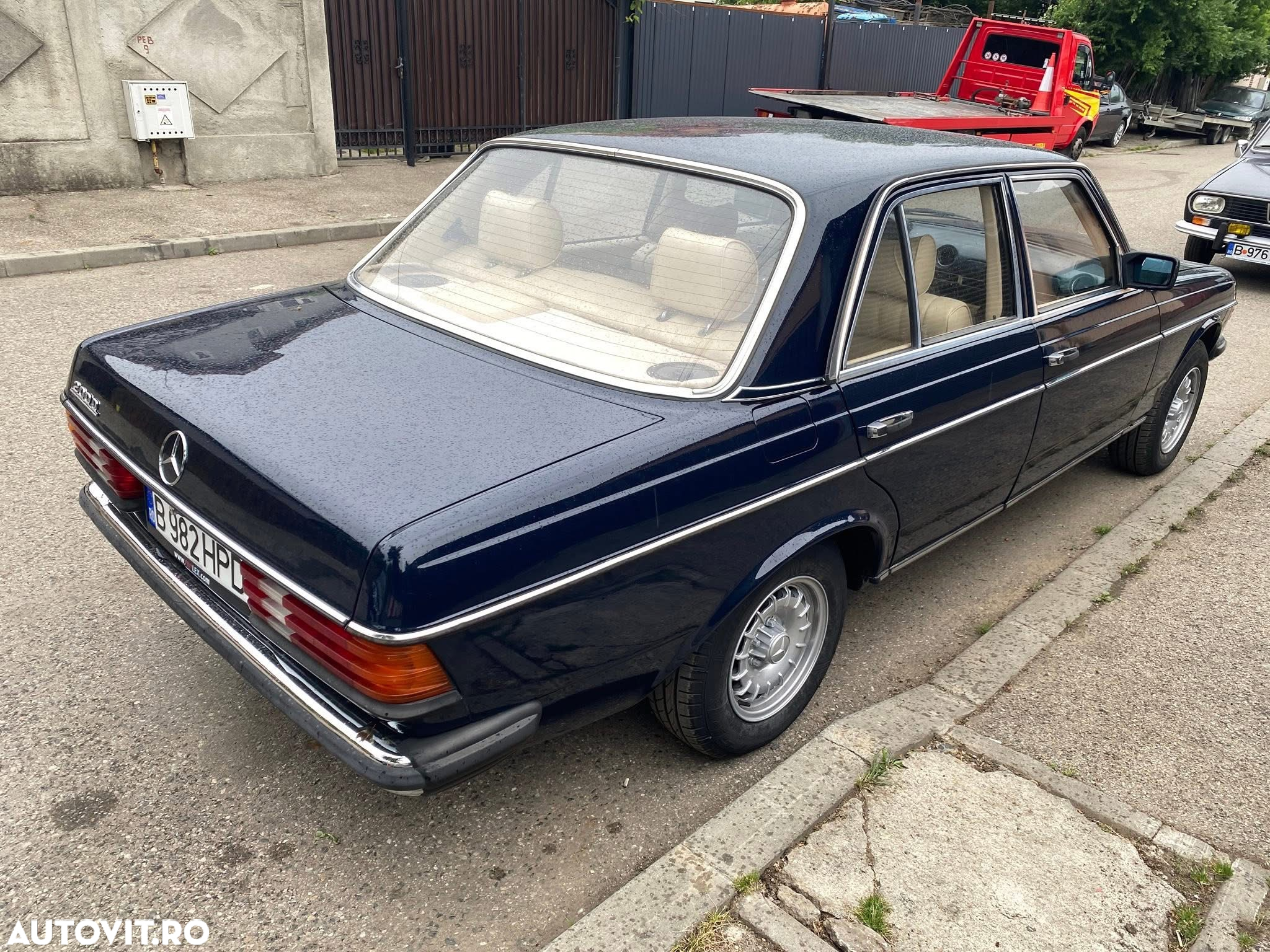 Mercedes-Benz W201 - 28