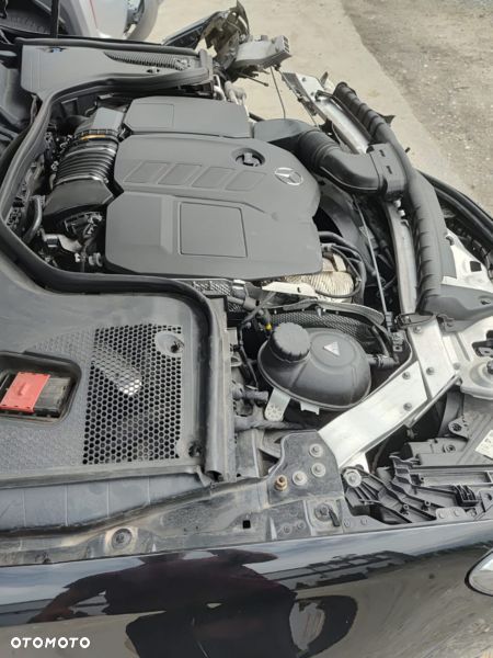 Mercedes-Benz Klasa E 220 d 9G-TRONIC - 36