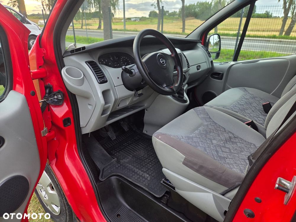 Opel vivaro - 11