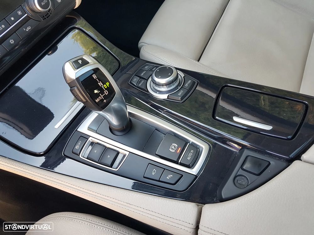 BMW 520 d Touring Aut. Luxury Line - 17