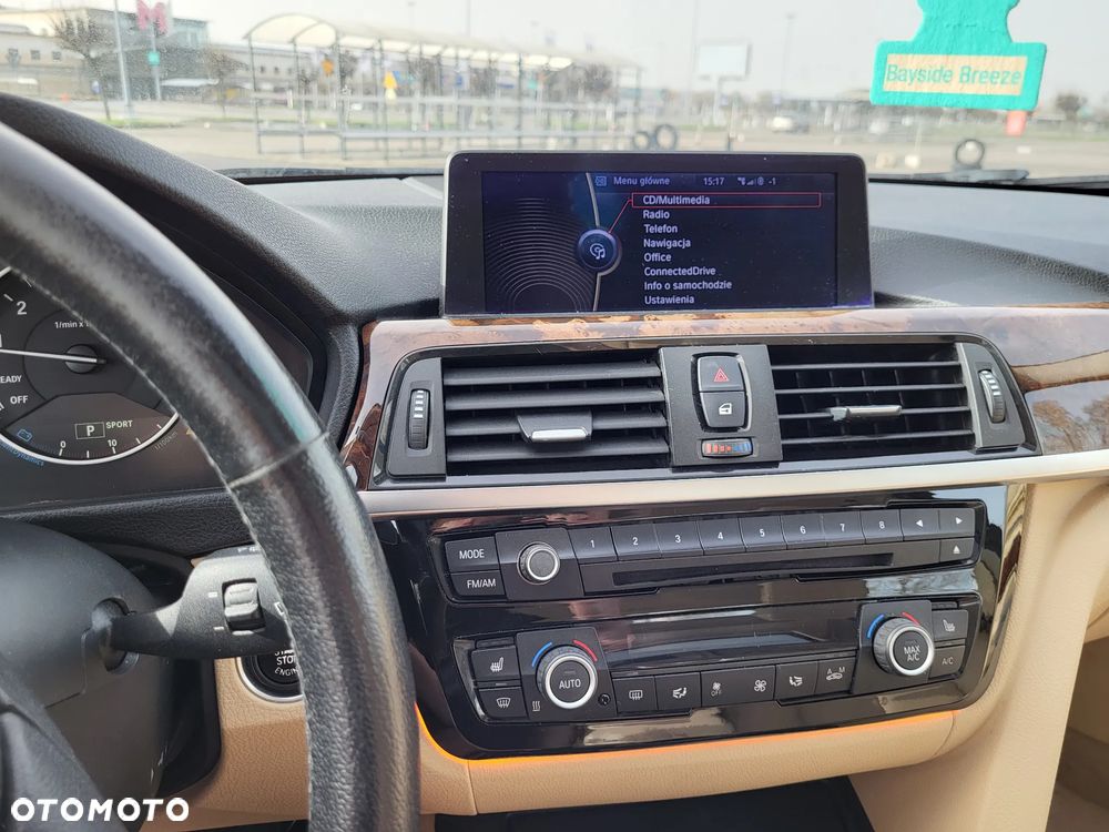 BMW Seria 3 328i xDrive - 22