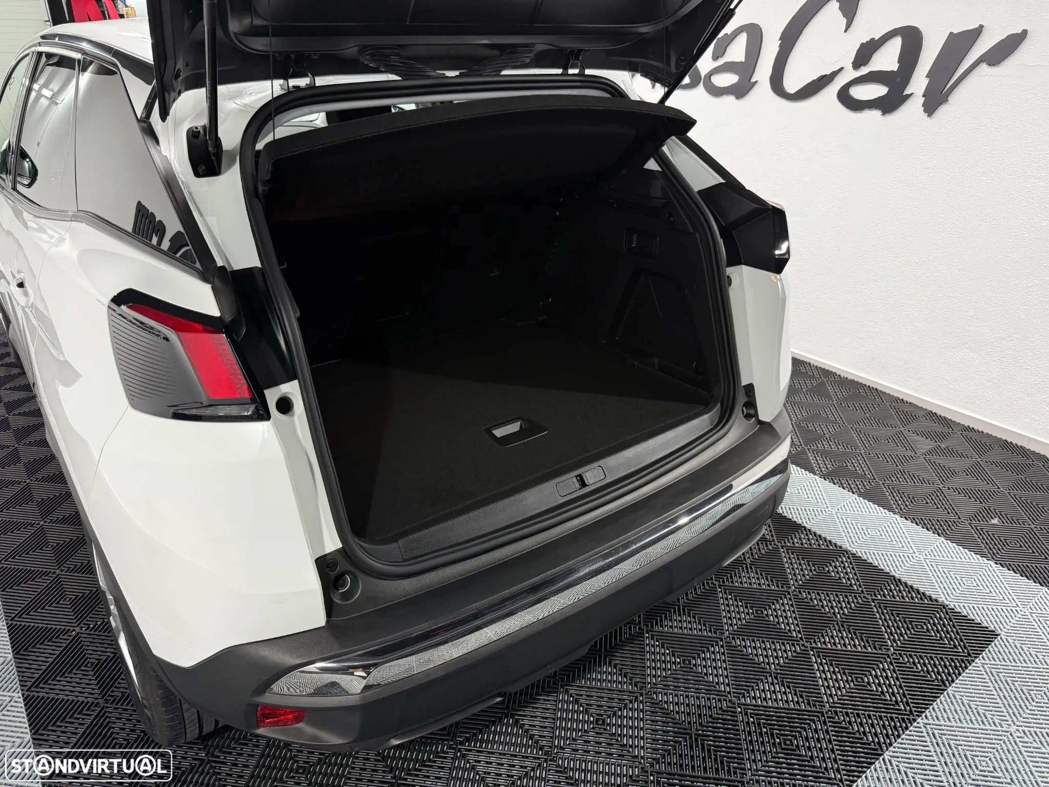 Peugeot 3008 1.2 PureTech Active Pack - 16
