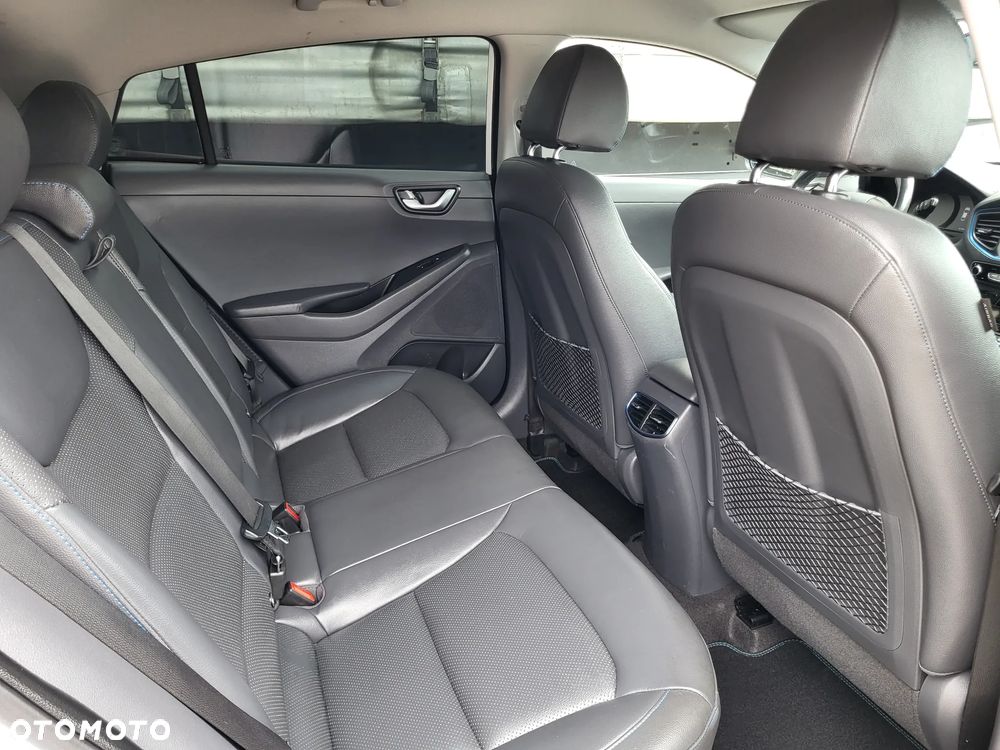 Hyundai IONIQ Plug-in hybrid Platinum - 29