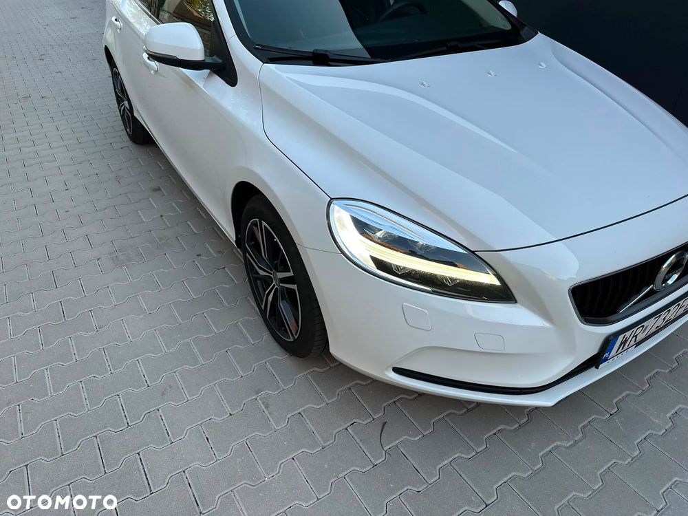 Volvo V40 D2 Drive-E Momentum - 5