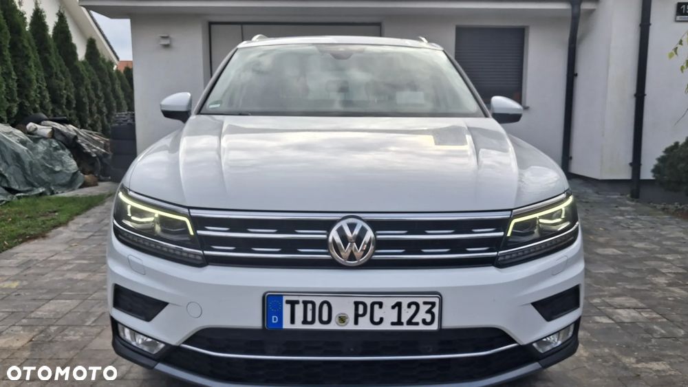 Volkswagen Tiguan - 1