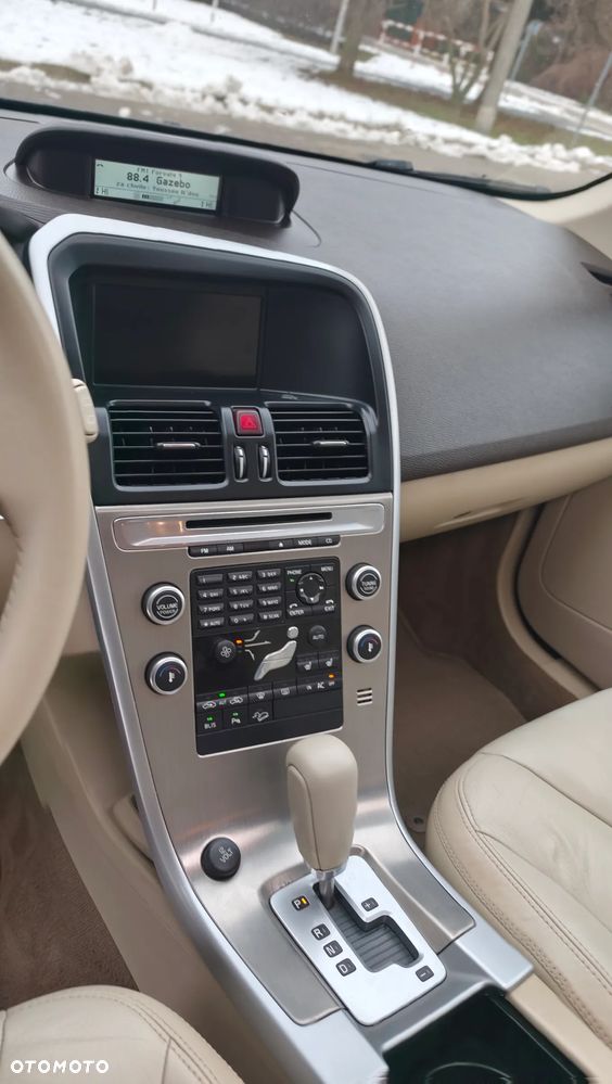 Volvo XC 60 D5 AWD RDesign - 11