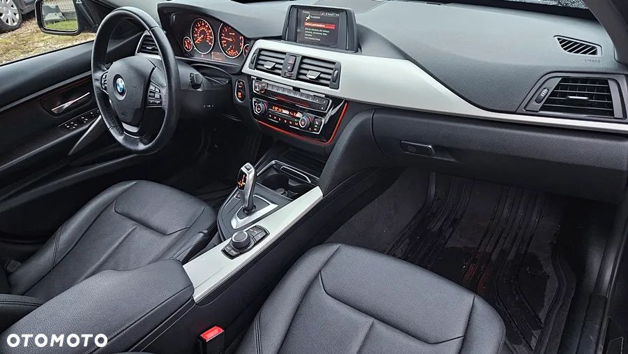 BMW Seria 3 320i xDrive Edition Luxury Line Purity - 11