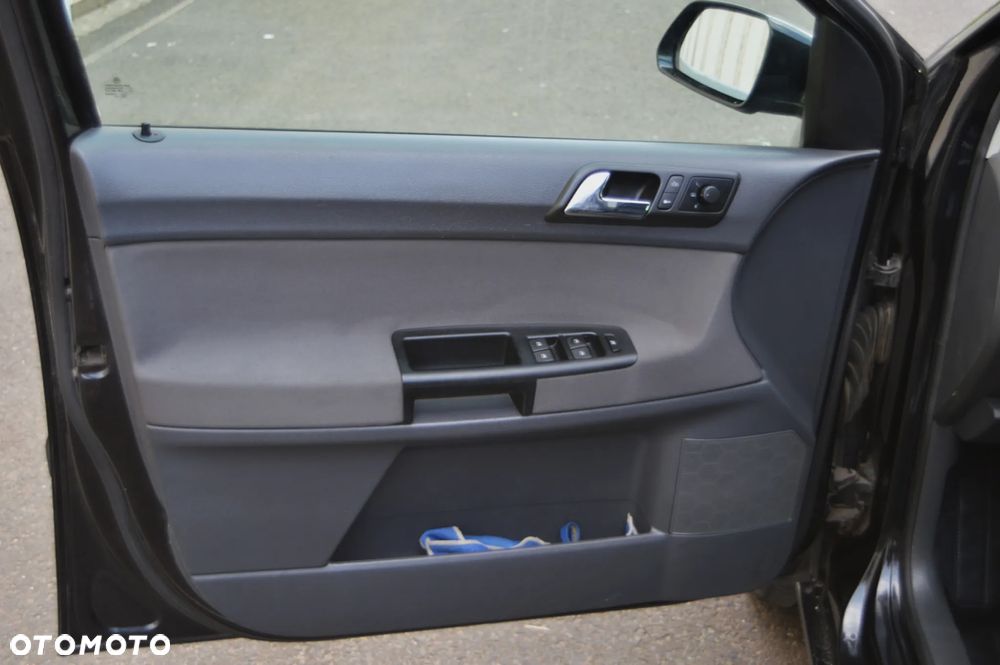 Volkswagen Polo - 18