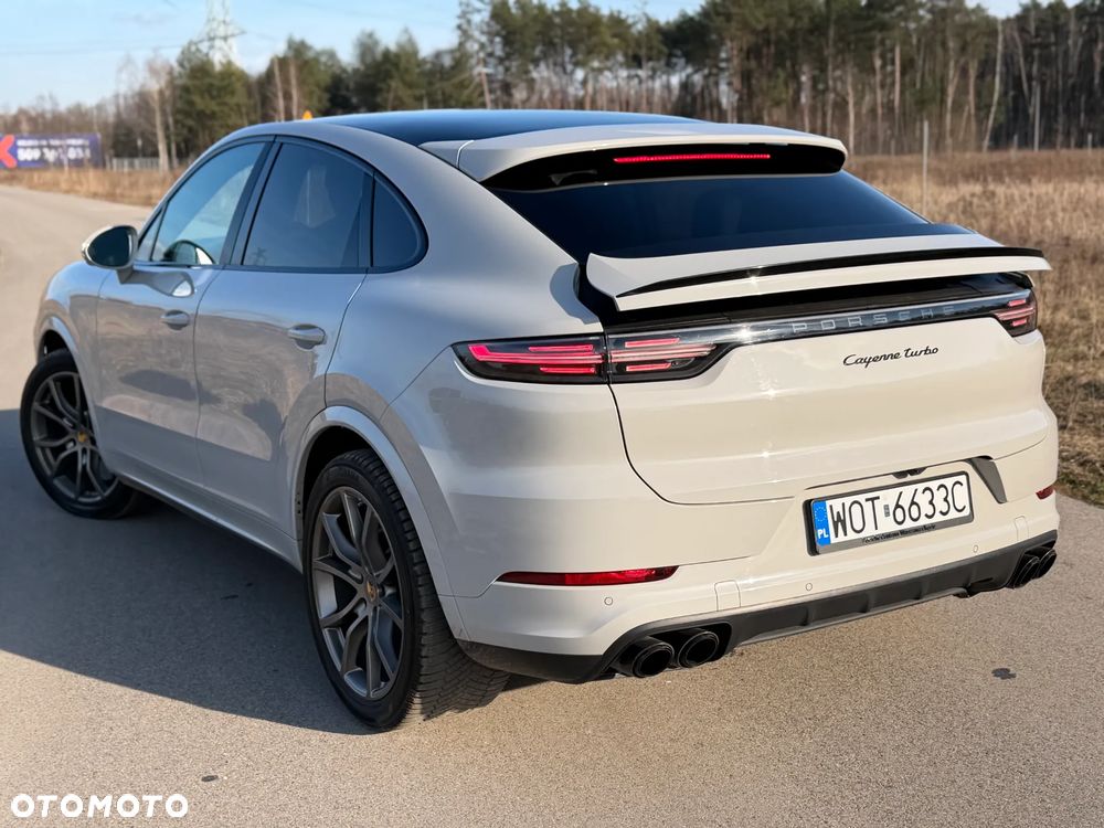 Porsche Cayenne Turbo - 8