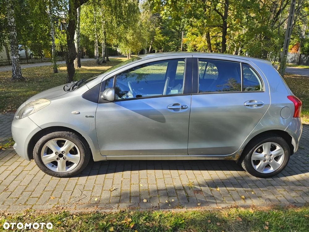Toyota Yaris 1.4 D-4D Prestige - 2