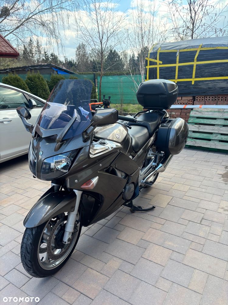 Yamaha FJR - 4