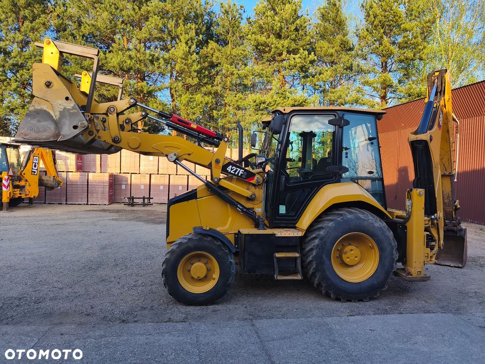 JCB 3CX , Caterpillar CAT 427F, JCB 3CX - 18