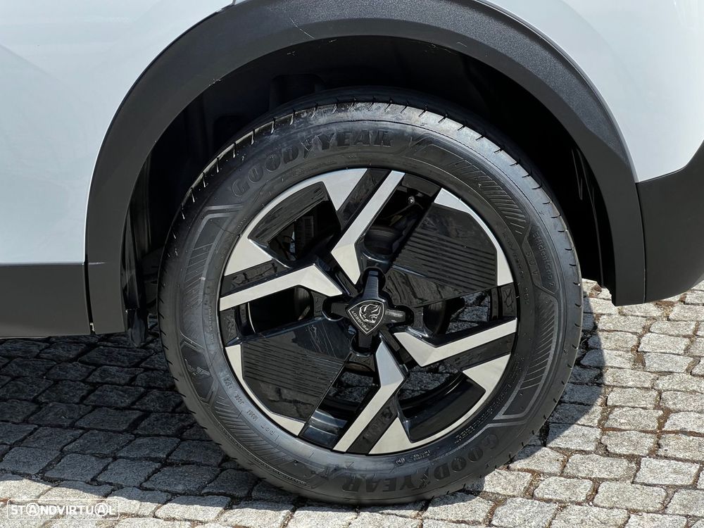 Peugeot 2008 1.2 Hybrid Allure e-DCS6 - 16