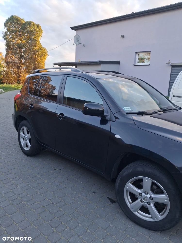 Toyota RAV4 2.0 VVT-i Luna - 1
