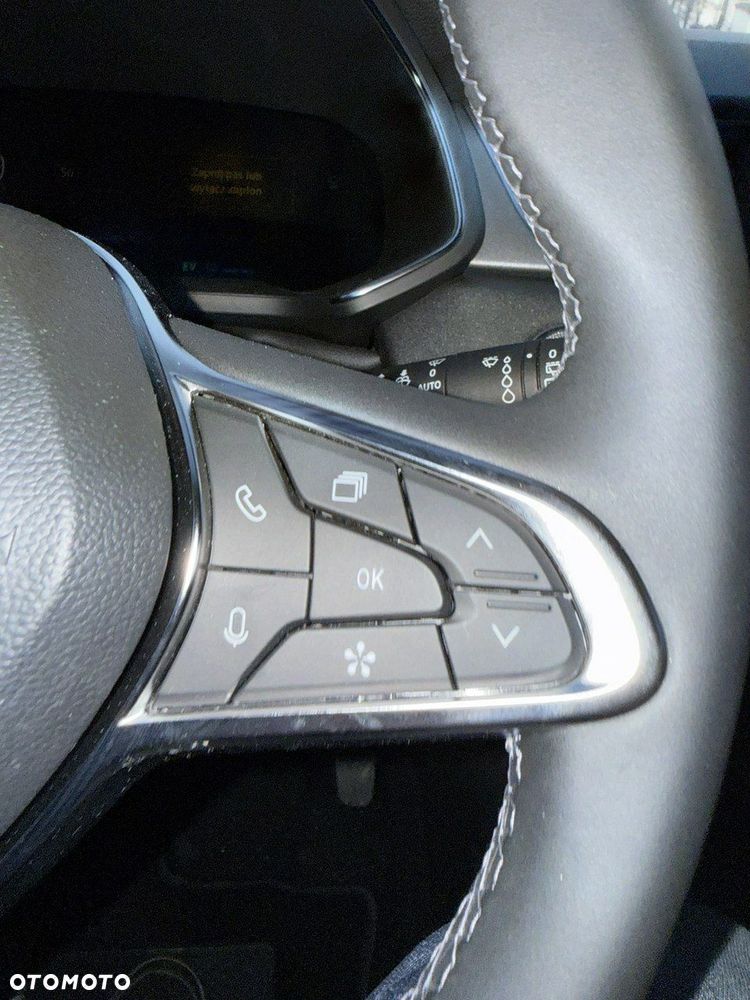 Renault Captur - 26