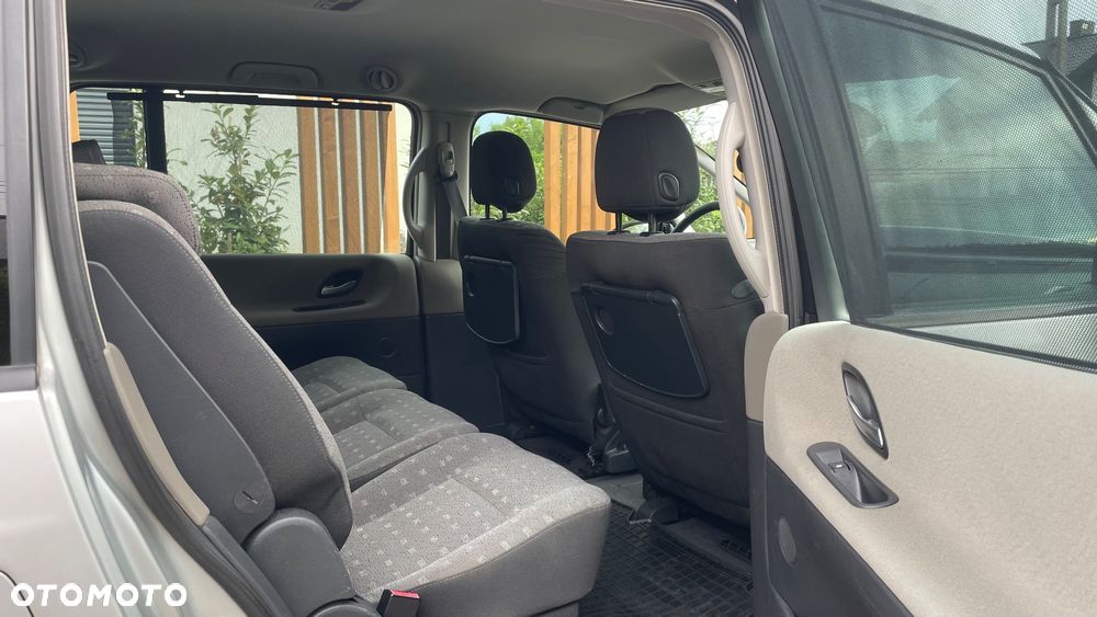 Renault Espace 2.0 Authentique - 9